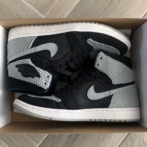 NIKE AIR JORDAN 1 RETRO FLYKNIT